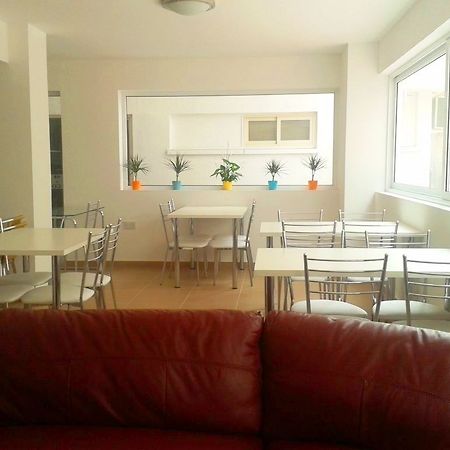 Palm Sea Beach Hotel Apartments لارنكا المظهر الخارجي الصورة