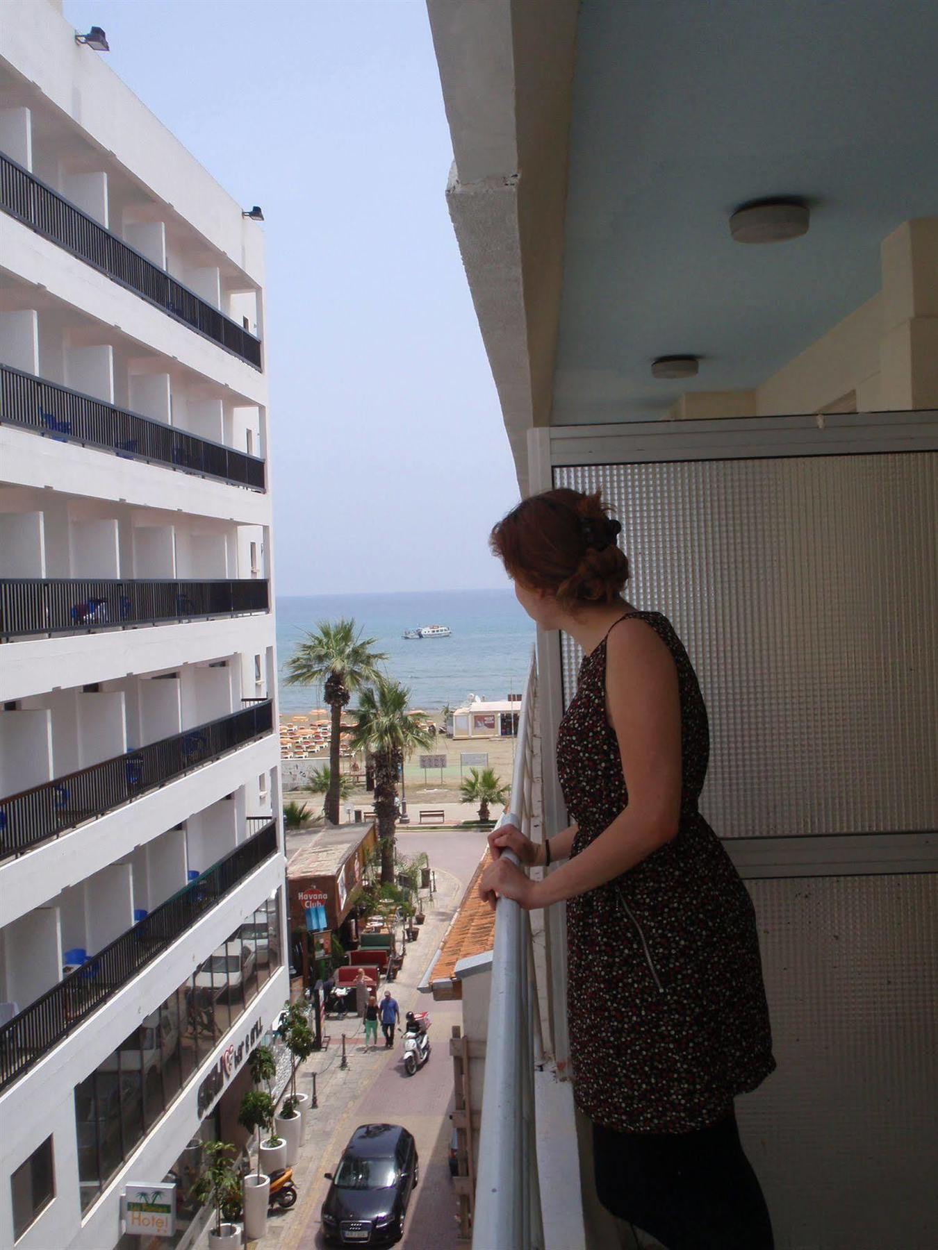 Palm Sea Beach Hotel Apartments لارنكا المظهر الخارجي الصورة