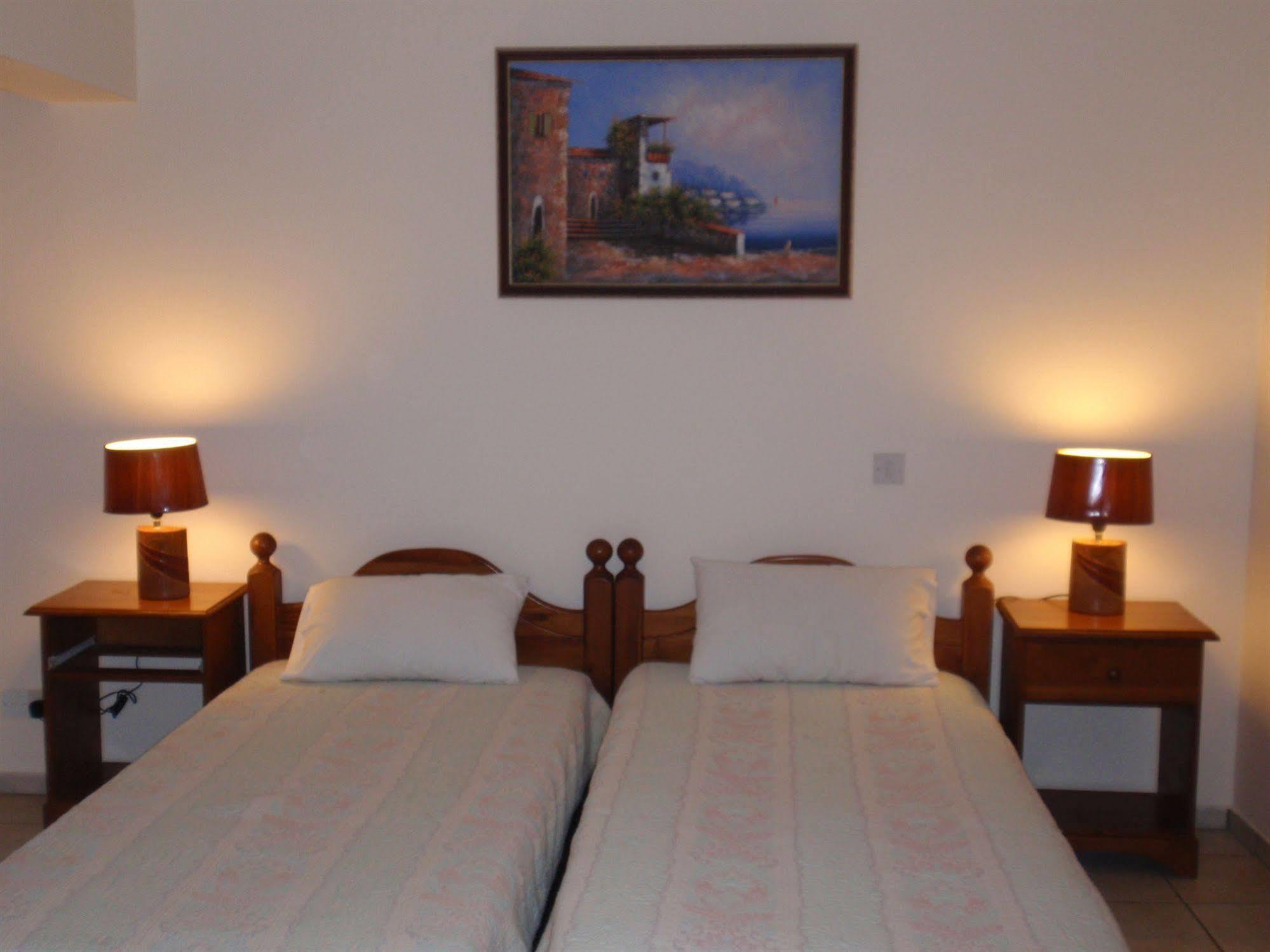 Palm Sea Beach Hotel Apartments لارنكا المظهر الخارجي الصورة